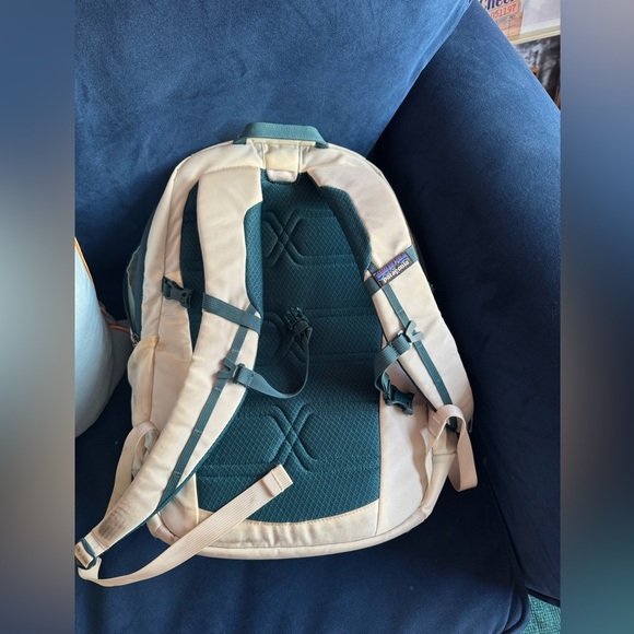 Patagonia Backpack - Picture 2 of 8